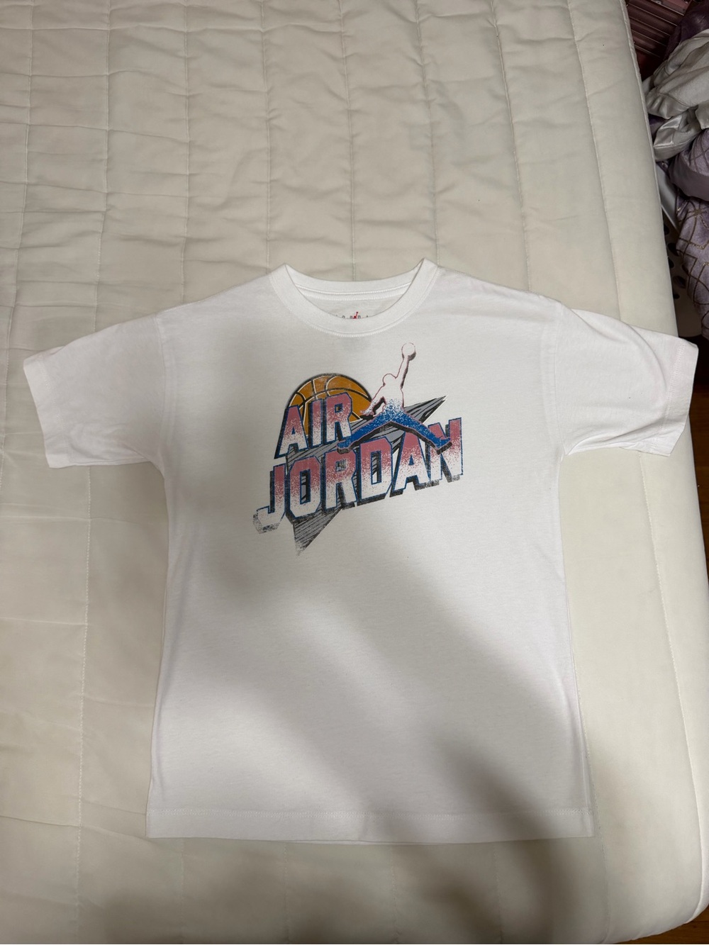 💥 KIDS Jordan White Tee with Multicolor 'Air Jordan' Graphic